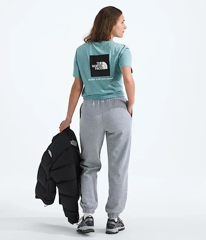 Evolution Box NSE Relaxed Short-Sleeve Tee für Damen Evolution Box NSE Relaxed Short-Sleeve Tee für Damen