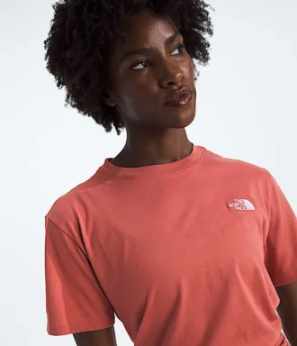 Evolution Simple Dome Relaxed Kurzarm-T-Shirt für Damen