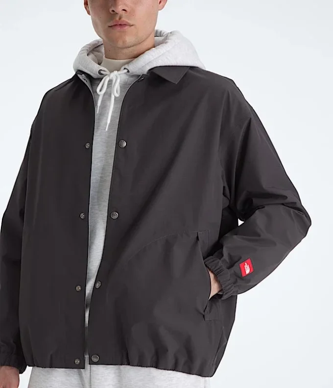 TNF™ Red Box Coaches Jacke