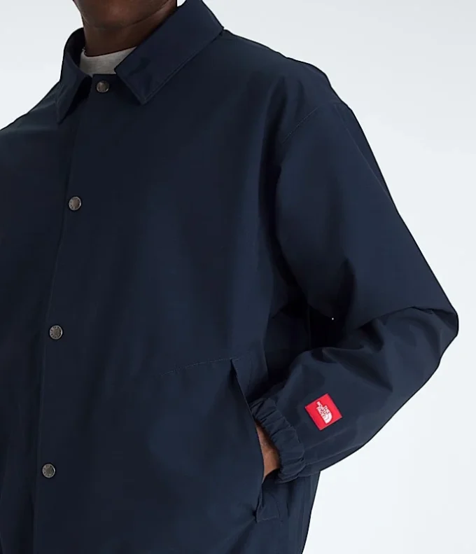 TNF™ Red Box Coaches Jacke