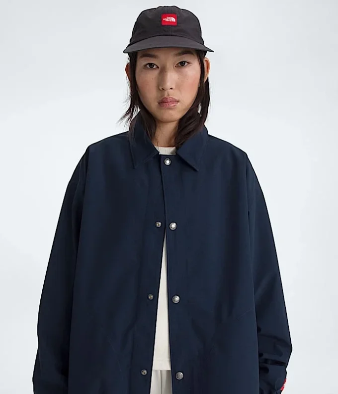 TNF™ Red Box Coaches Jacke